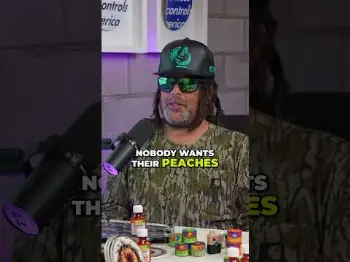 Screenshot of the Video "Dirty Arm Farm - Why nobody wants grapes grown in a warehouse  everything tastes better in the sun."