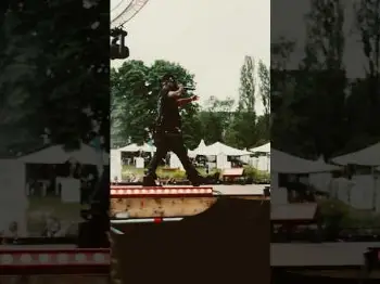 Screenshot of the Video "Eine hiphop Legende auf der Mary Jane 💚 #havoc#mobbDeep#shorts"