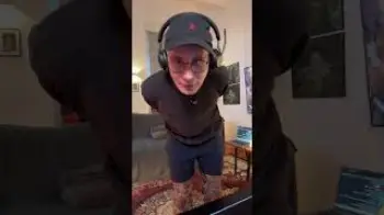 Screenshot of the Video "Twitch.Tv/TimmTerpentino - KONMT RÜBER!😊"