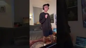 Screenshot of the Video "Kommt auf Twitch.tv/timmterpentino"