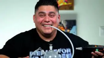Screenshot of the Video "Combustion V.S. Dry Herb Vape ...... The LUNG Test"