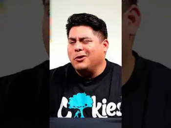 Screenshot of the Video "PSA : Arguing about what somebody dabs/smokes is lame…just be nice to each other 🤷🏽‍♂️💨￼"