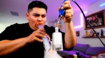 Screenshot of the Video "This Lighter Has NO FLAME???"