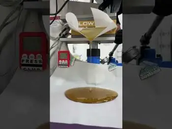 Screenshot of the Video "Pressing Rosin on the Lowtemp V4"