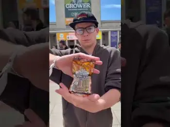 Screenshot of the Video "💚 #purize #aktivkohlefilter #maryjane"