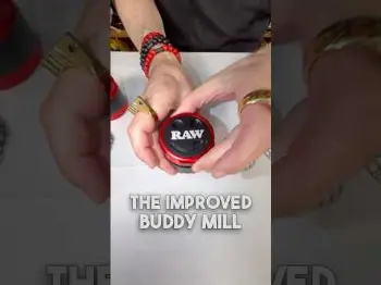 Screenshot of the Video "RAW Buddy Mill 🤩 Batch ✌️"