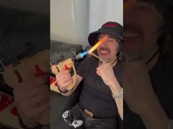 Screenshot of the Video "I call this the Phatty Finger 👉💨"